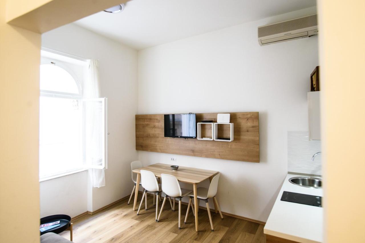 Street Buzz Old Town Apartment By Duhomes 杜布罗夫尼克 外观 照片